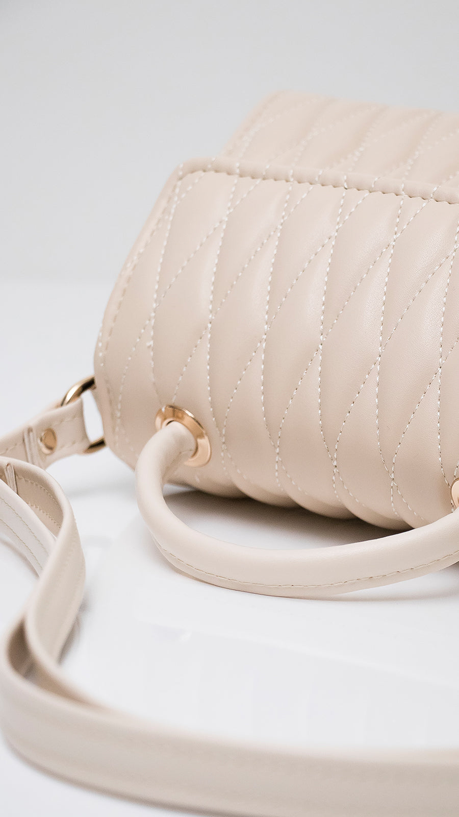 Perfect handbag for women - AMARIE - BEIGE GOLD