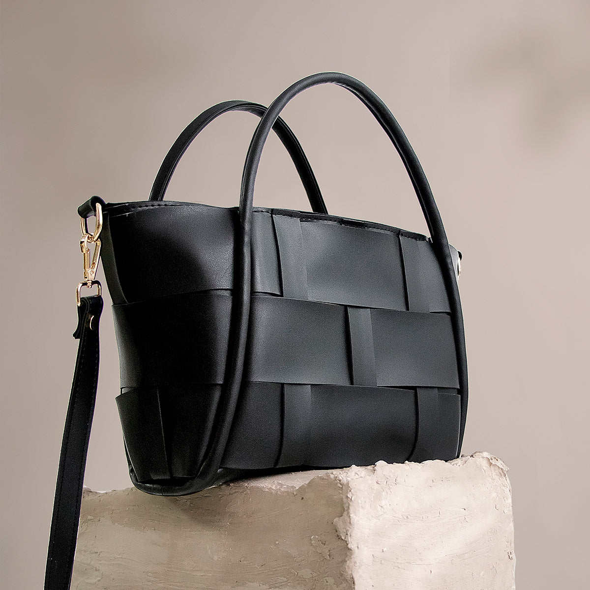 Elegant handbag for women - GIA - BLACK GOLD